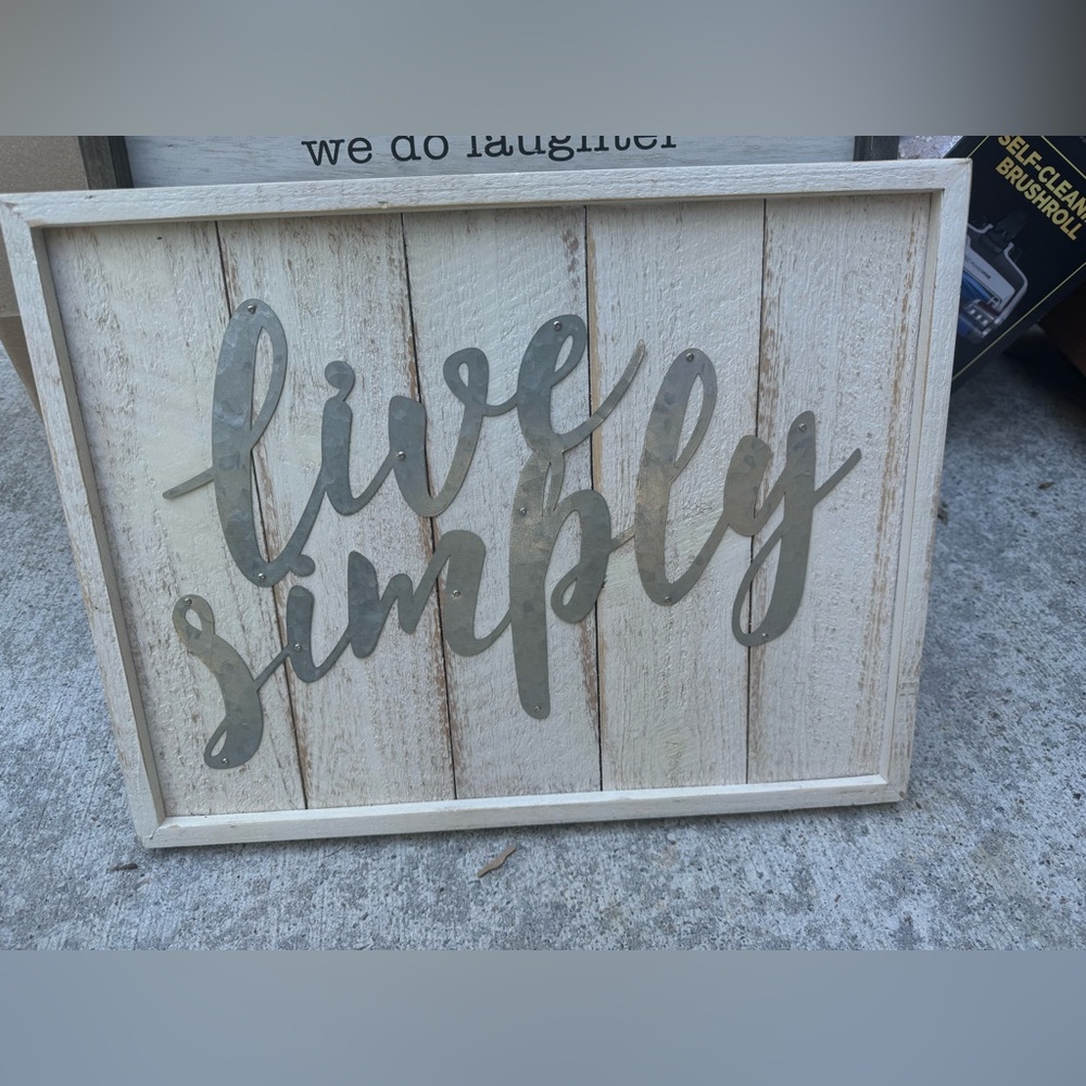 Live Simple Wall Sign